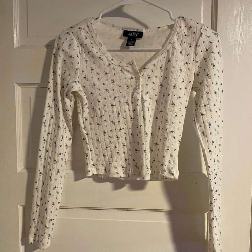 Cream Long Sleeve Fitted Crop Blouse